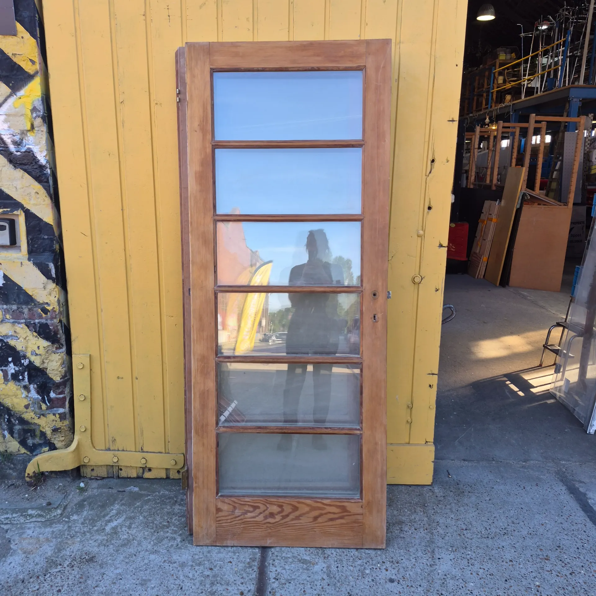 Pitch pine deur met glas